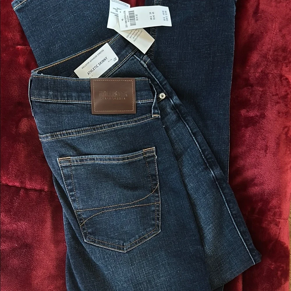 Hollister athletic skinny jeans - Picture 1 of 3